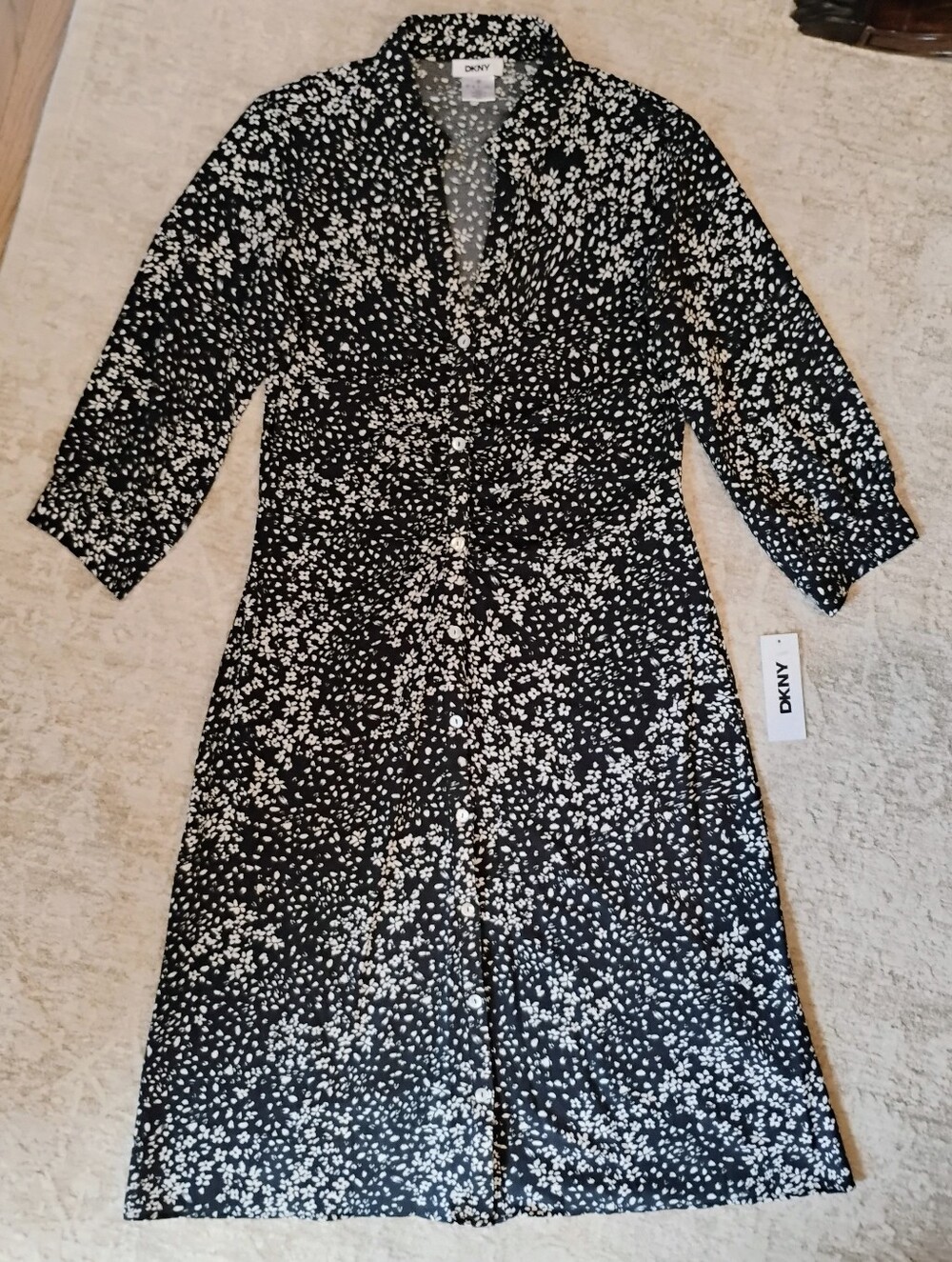 NWT 10 DKNY Black Floral Split V-Neck 3/4 Sleeve Button Front Midi Shirt Dress - Picture 10 of 12
